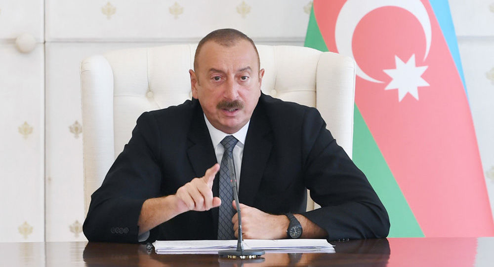 Prezident: "Bütün cəbhə boyu döyüşlər gedir"