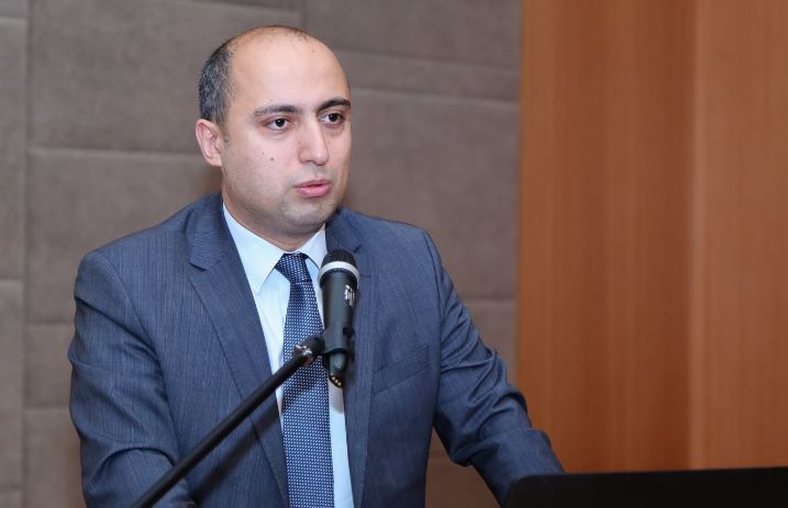 “İnanmaq istəyirik ki, iki həftəyə yayılmanı azalda bilərik”