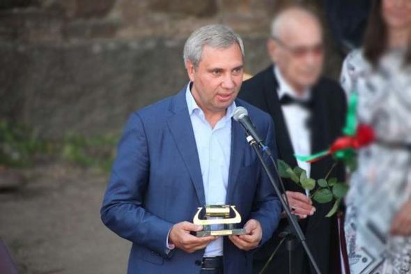 Rusiyalı deputat evində güllələndi