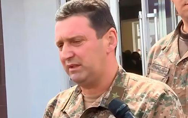 Qondarma rejimin “Müdafiə naziri” döyüşlərdə yaralandı