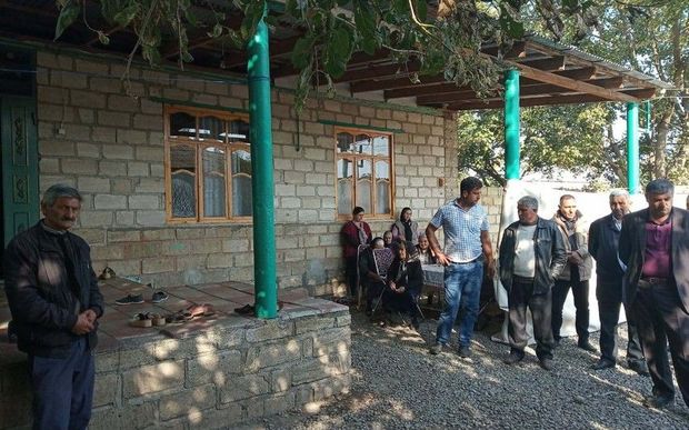 Bərdədə həlak olan yeddi yaşlı Aysu dəfn olunur - FOTO