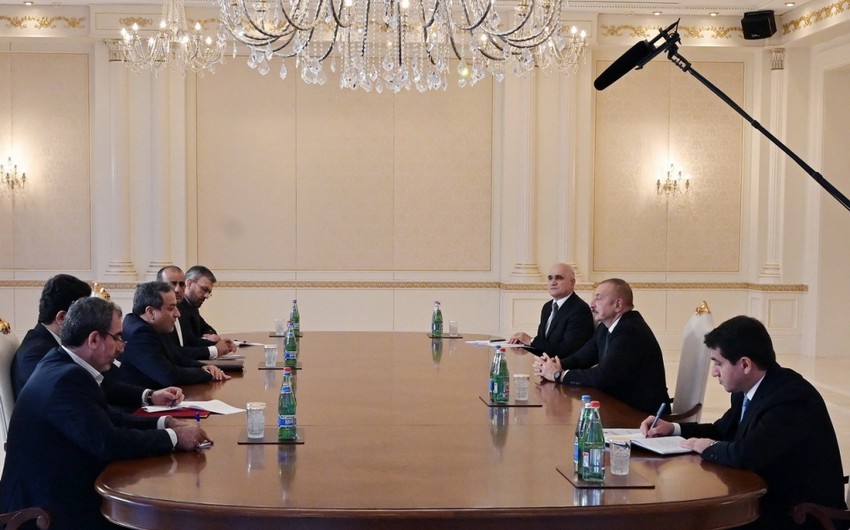 İlham Əliyev İran prezidentinin xüsusi nümayəndəsini qəbul edib