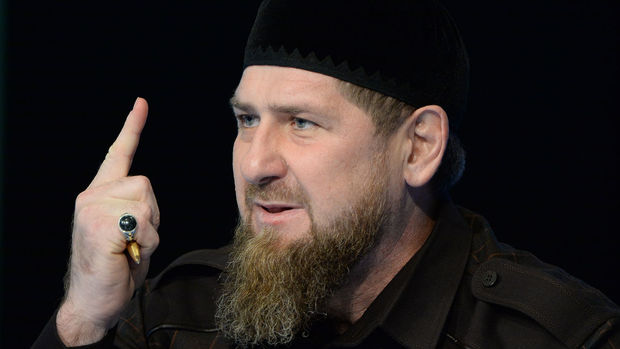 Kadırov Makronu sərt tənqid etdi: “Bu mövqeyimə görə vəzifəmi tərk etməyə, həyatımı verməyə hazıram!”