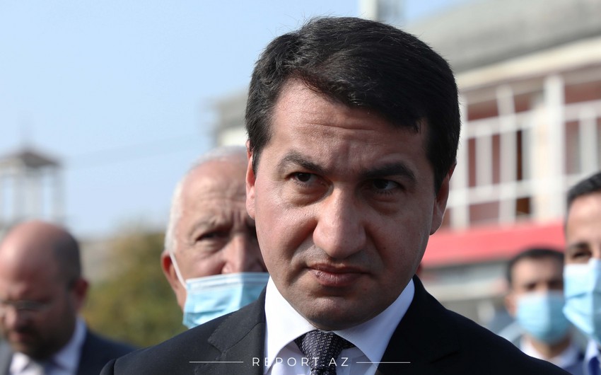 Hikmət Hacıyev: "Ermənistanın hərbi-siyasi rəhbərliyi quzğunlaşıb"