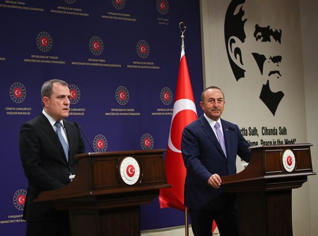 Mövlud Çavuşoğlu və Ceyhun Bayramov Qarabağ məsələsini müzakirə etdilər