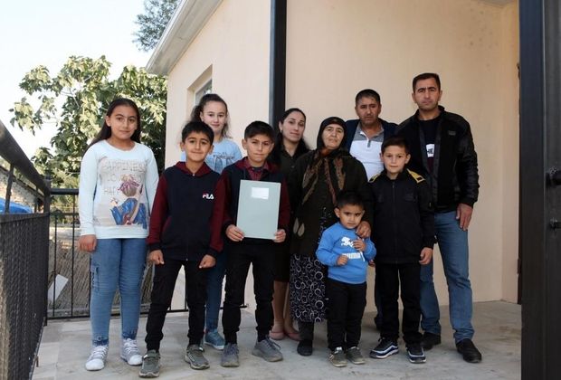 Daha dörd rayonda 22 fərdi ev şəhid ailələri və Qarabağ müharibəsi əlillərinə verildi - FOTO