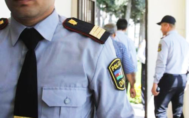 Azərbaycanda tibb işçisi koronaviruslu qohumunu uşaqları ilə görüşdürdü