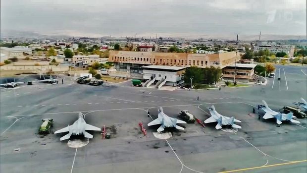 Avia Pro: “Rusiya hərbi təyyarələri Ermənistana naməlum yük daşıyır”