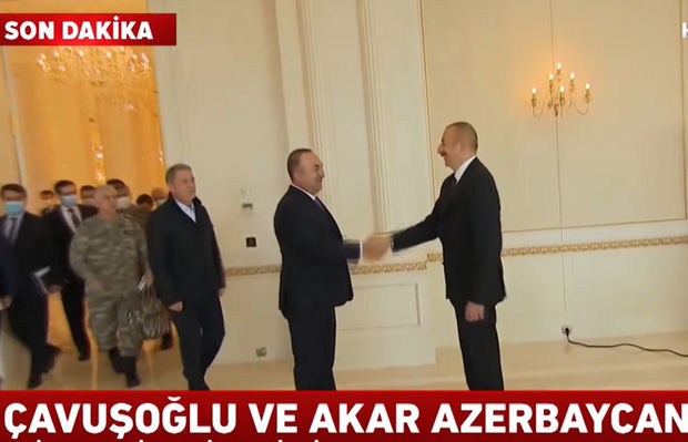 Çavuşoğlu və Akar Bakıda: Belə bir gündə Azərbaycanda olmaq xoşbəxtlikdir - VİDEO
