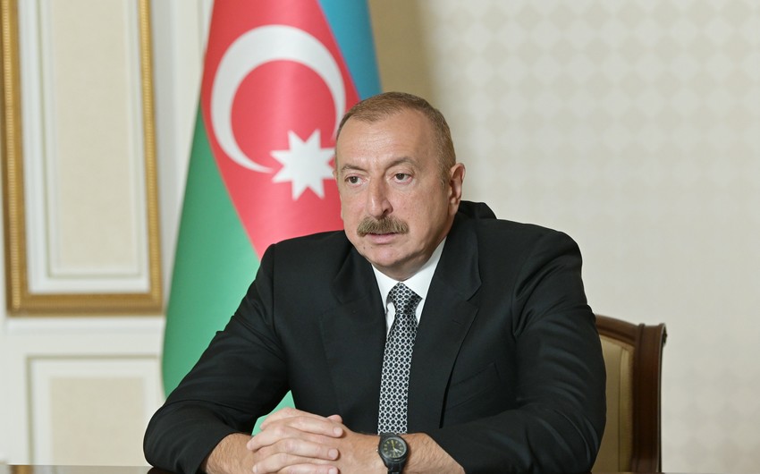 Prezidentə yazırlar: Bu haqq yolunda uğurlarınız bol olsun
