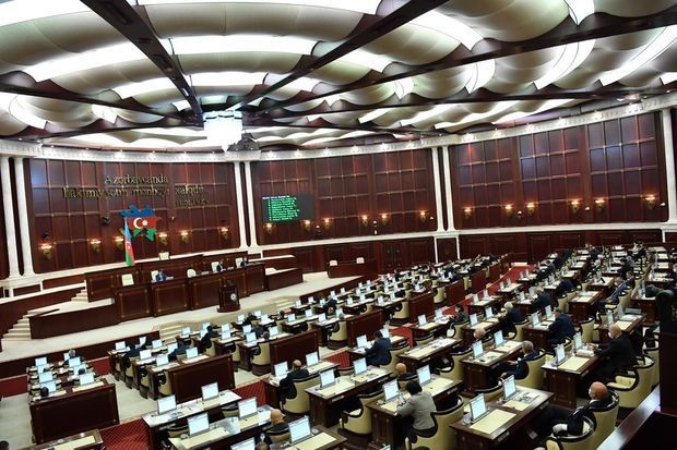 Parlament Prezident və xalqa müraciət etdi