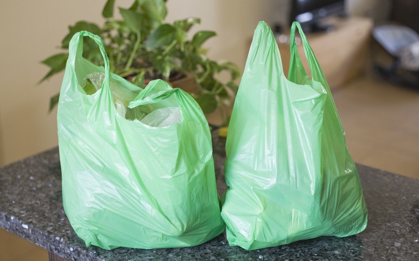 Gələn ildən polietilen torbalar və plastik stəkanların satışı qadağan edilir