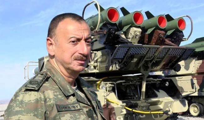 ""Ən yeni tarix" kitabının üz qapağında Ali Baş Komandanın şəkli olsun" - Tanınmış televiziyaçı