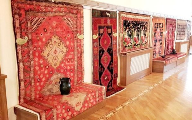 Ermənilərin mənimsədiyi xalçamızla bağlı tarixi yalan ifşa edildi: Bizə məxsus olduğu təsdiqləndi - FOTO