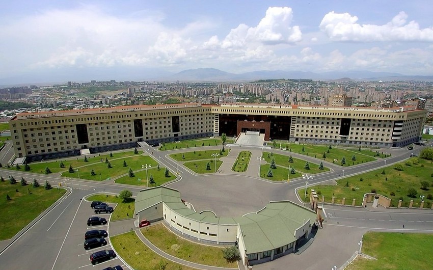 Ermənistan müdafiə nazirinin daha bir müavini istefa verdi