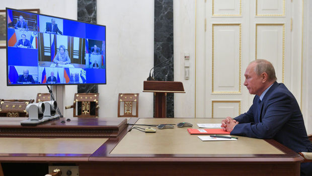 Putin Təhlükəsizlik Şurasının üzvləri ilə sülhməramlıların fəaliyyətini müzakirə etdi