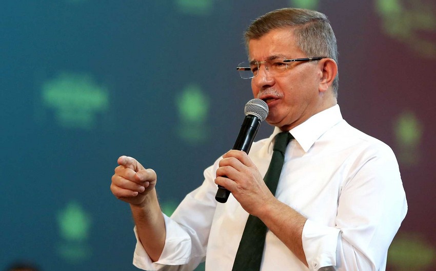 Ahmet Davutoğlu koronavirusa yoluxub