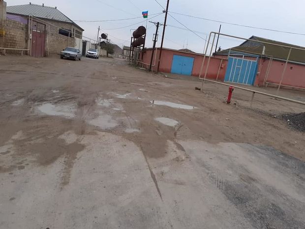 Bakıda şəhidin ailəsinin yaşadığı küçədə acınacaqlı vəziyyət - FOTO