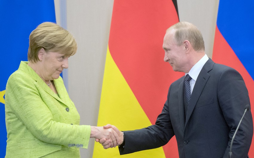 Putinlə Merkel Qarabağdakı vəziyyəti müzakirə etdi