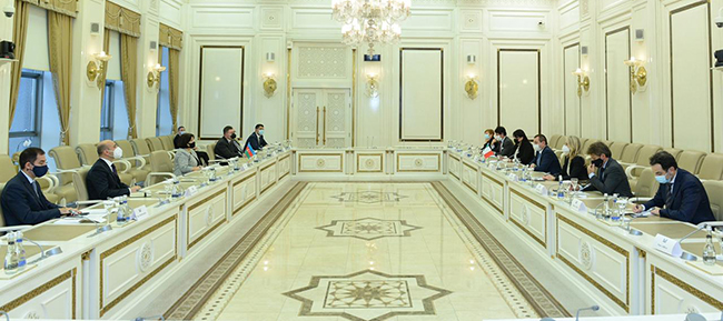 Sahibə Qafarova italiyalı deputatlarla görüşüb
