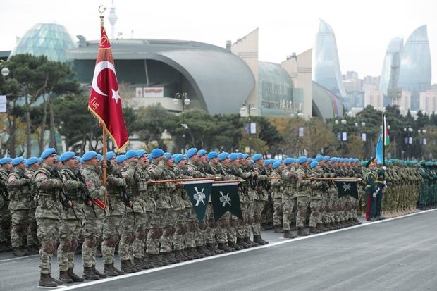 Binəli Yıldırımdan Zəfər paradı ilə bağlı paylaşım