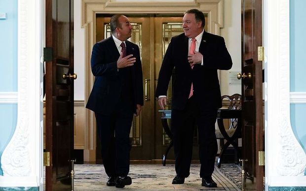 Çavuşoğlu Pompeo ilə Vaşinqtonun Ankaraya qarşı sanksiyalarını müzakirə etdi