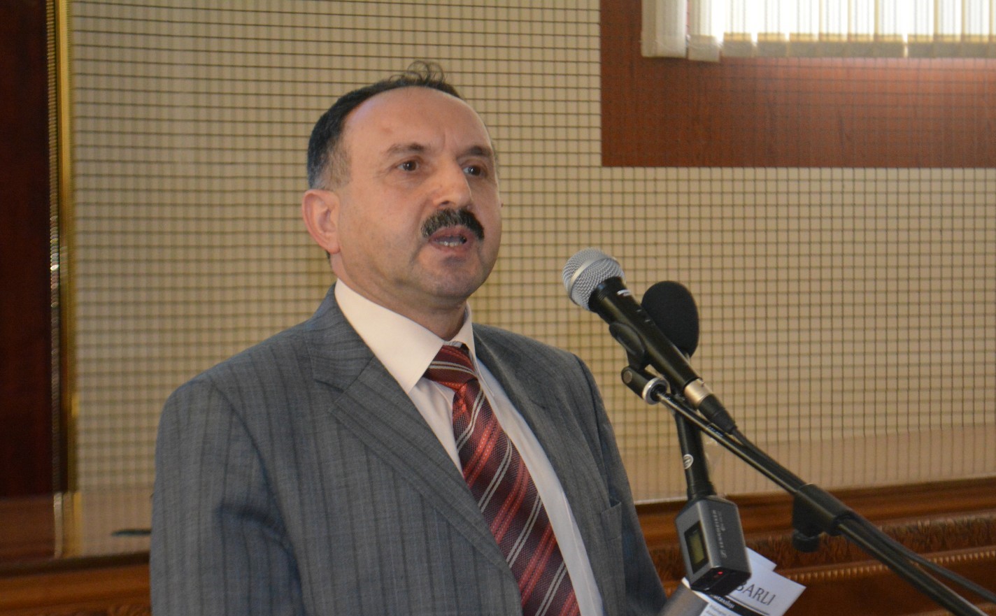 Hamı xəbərdardır – xəbərin olsun... – Köşə