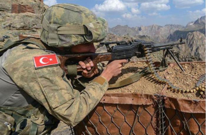 Türkiyə hərbçiləri terrorçuları zərərsizləşdirdi