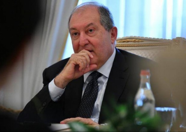 Koronavirusa yoluxan Ermənistan prezidentinin vəziyyəti ağırdır