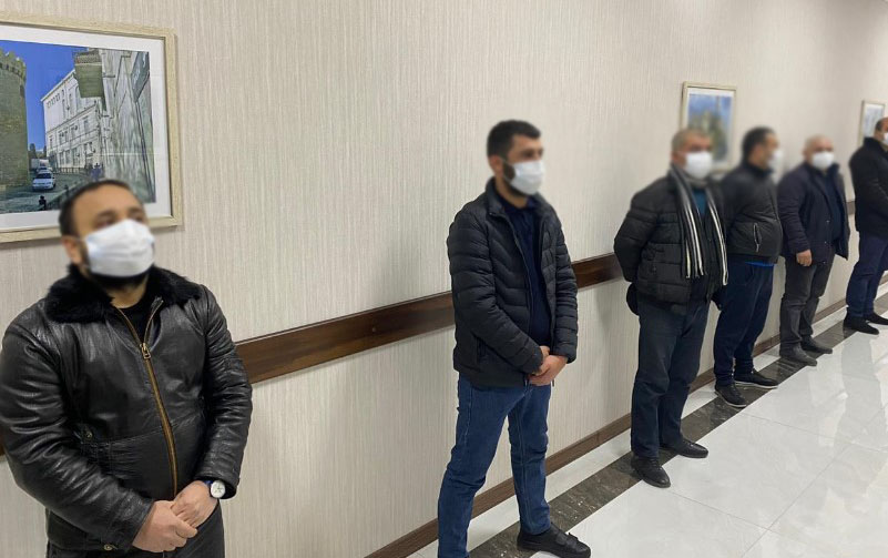 “Şeş-Beş” kafesinin sahibi və müştərilər cəzalandırıldı