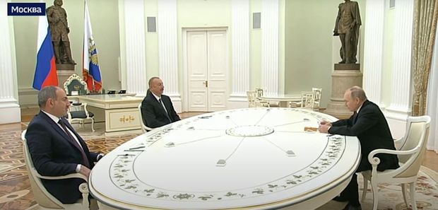 İlham Əliyev, Putin və Paşinyan arasında görüş başladı - VİDEO