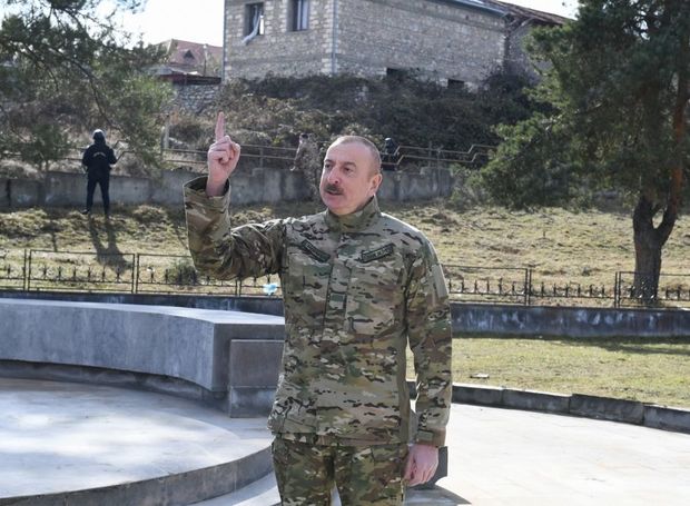 İlham Əliyev: “Ermənilər bir də ayılıb gördülər ki, azərbaycanlılar Şuşanın yaxınlığındadır” - VİDEO