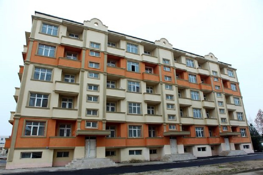 Köçkünlər üçün tikilmiş mənzillərin şəhid ailələrinə veriləcəyi vaxt açıqlandı - RƏSMİ