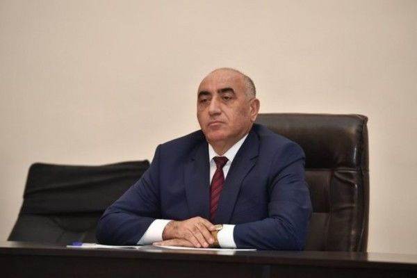 Ağstafanın həbsdə olan icra başçısı və müavininin məhkəməsi təxirə salındı