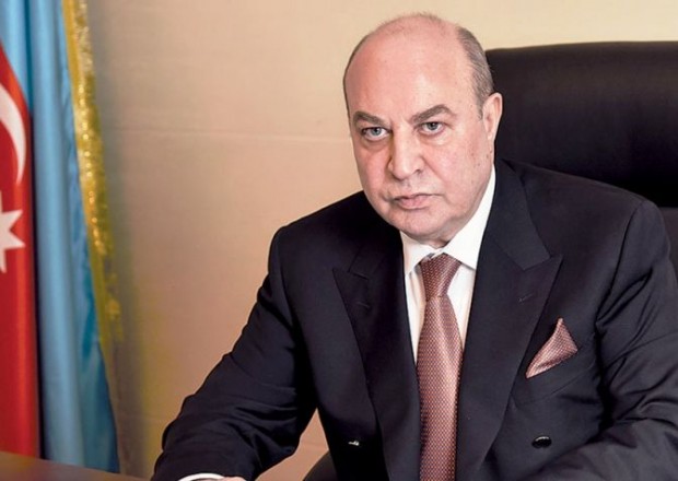 Ziyalılar Prezidentə Eldar Həsənovun zaminə buraxılması ilə bağlı müraciət etdilər - FOTOLAR
