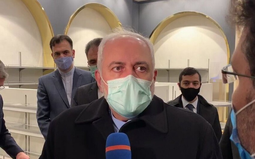 İranın xarici işlər naziri Azərbaycana gəldi