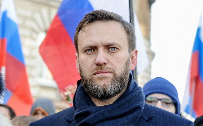 Aleksey Navalnının cinayət işinə baxan hakim istefa verdi