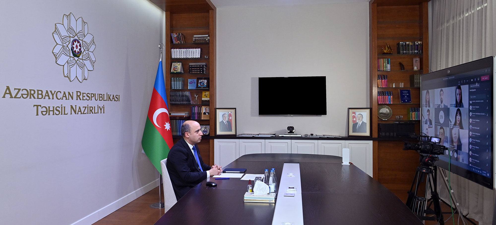 Nazir gənc müəllimləri təbrik etdi