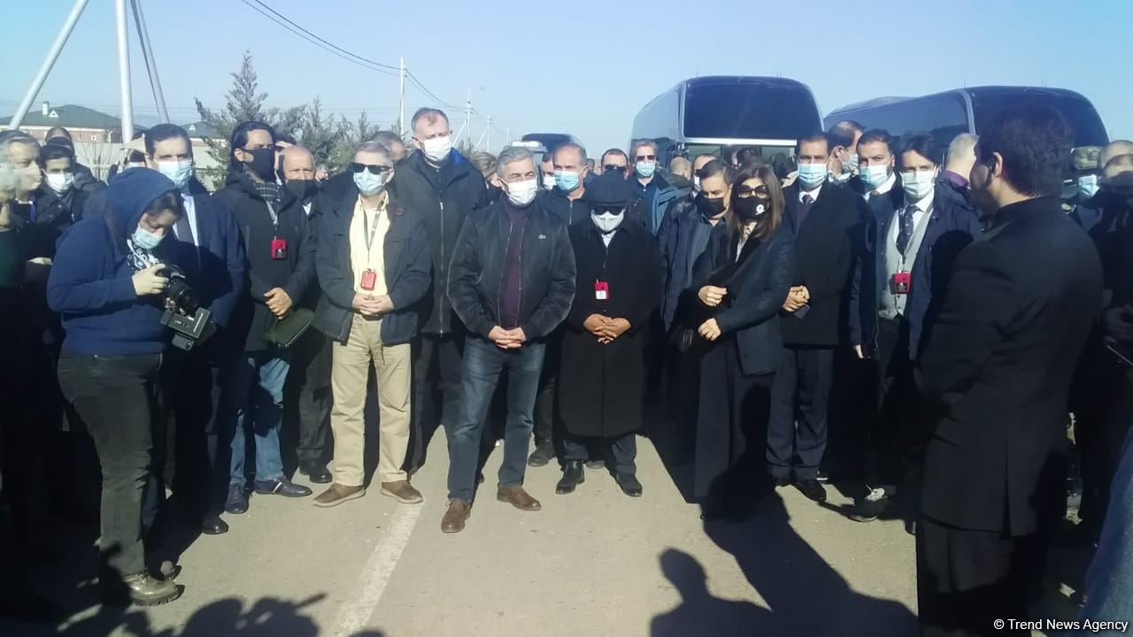Diplomatların Cəbrayıl və Zəngilana səfəri başladı - FOTO