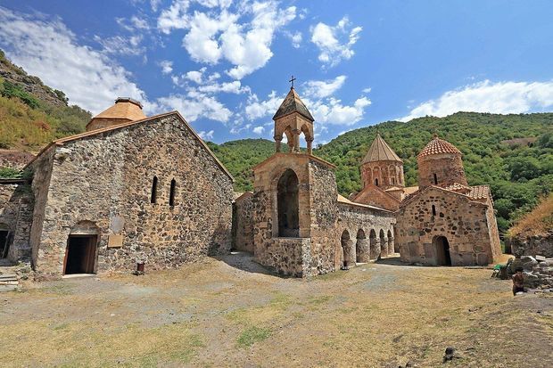 “Caliber”: Rusiyalı din xadimi Qarabağdan çıxarılacaq - FOTO