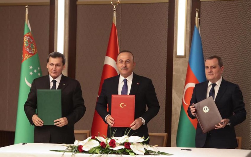 Türkiyə, Azərbaycan və Türkmənistan XİN başçılarının görüşü ilə bağlı birgə bəyanat yayılıb