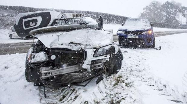 Ölkədə qarlı hava şəraiti ilə bağlı baş verən yol-nəqliyyat hadisələrinin sayı AÇIQLANDI