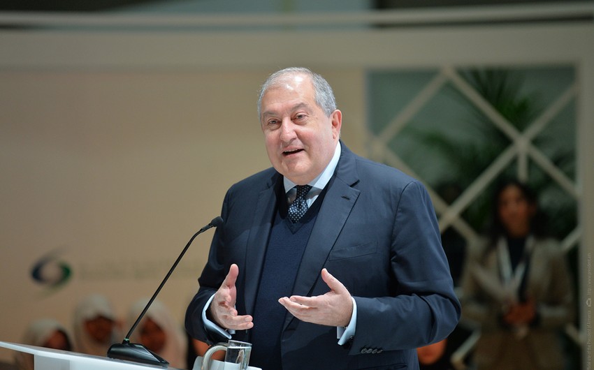 Armen Sarkisyan Baş Qərargah rəisinin istefaya göndərilməsi qərarını hələlik imzalamayıb