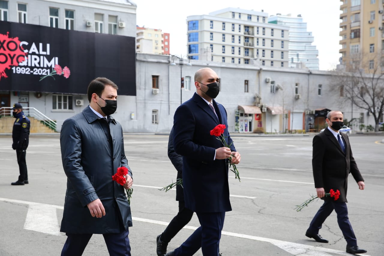 “Düşüncə Gücü-Gənclərin Fərdi İnkişafına Dəstək” İctimai Birliyinin üzvləri Xocalı soyqırımı abidəsini ziyarət etdilər