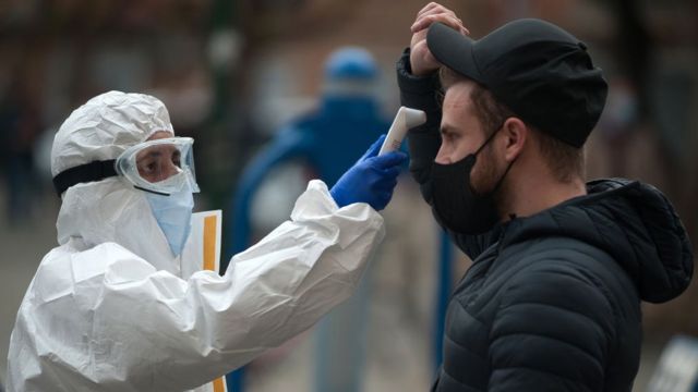 Azərbaycanda koronavirusa yoluxanların və ölənlərin sayı artdı