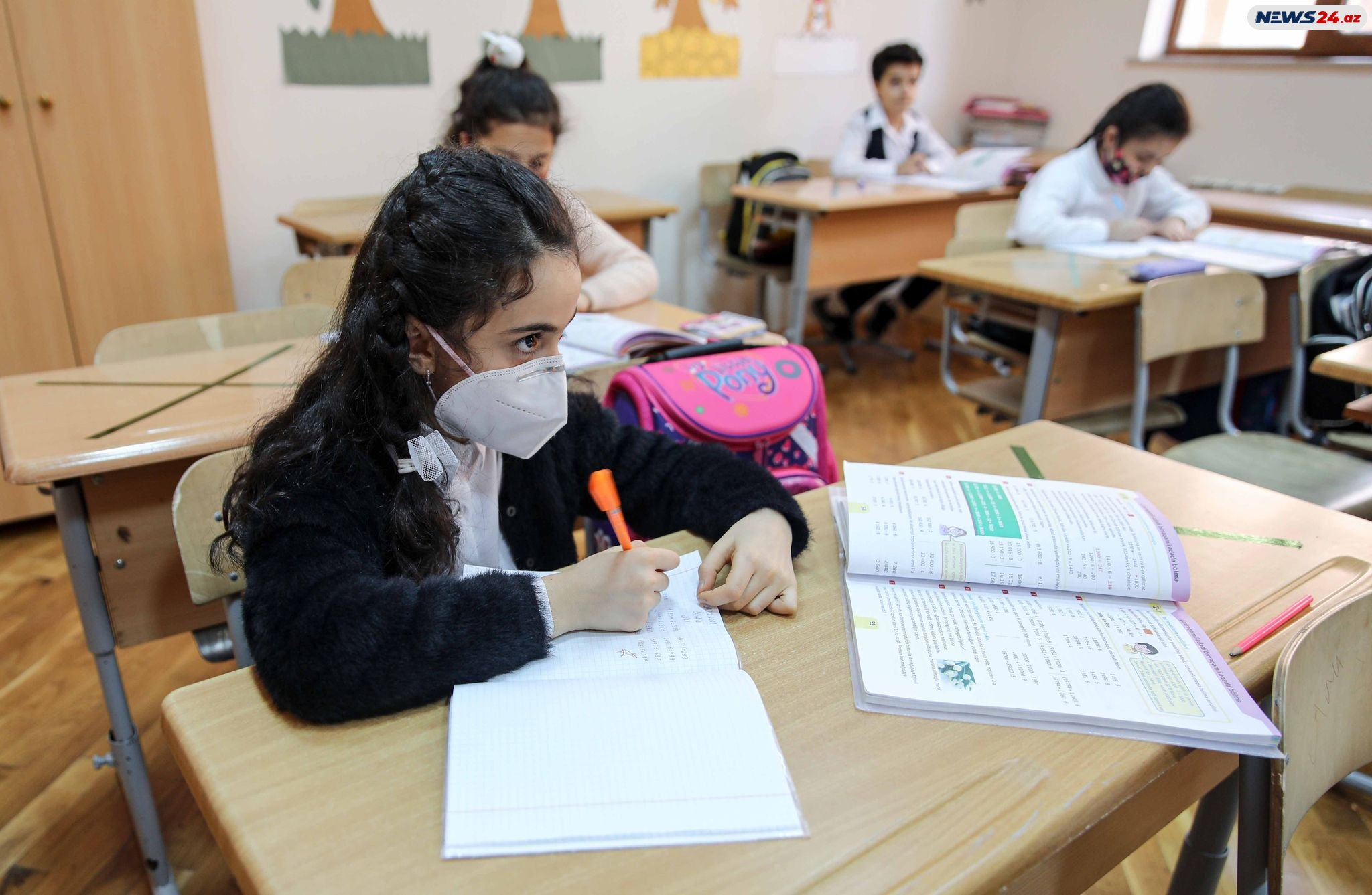 Təhsil Nazirliyindən birinci siniflərə sənəd qəbulu ilə bağlı açıqlama