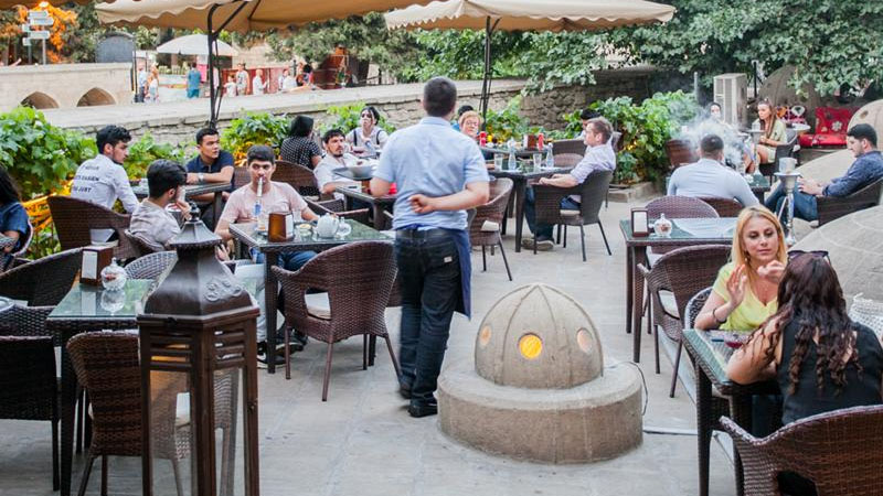 Azərbaycanda bu kafe və restoranlarda tələblər kobud şəkildə pozulub - SİYAHI