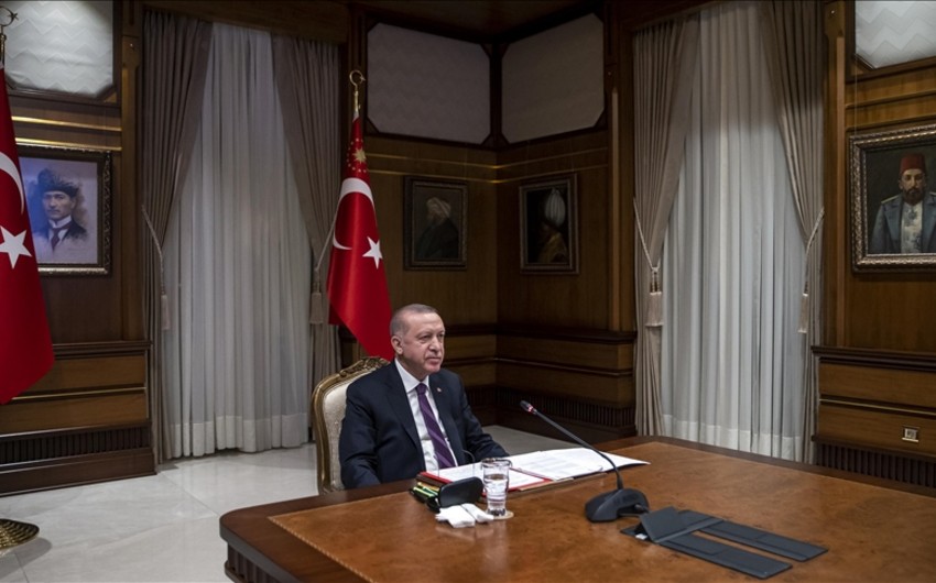 Rəcəb Tayyib Ərdoğan Emmanuel Makronla danışıqlar aparıb