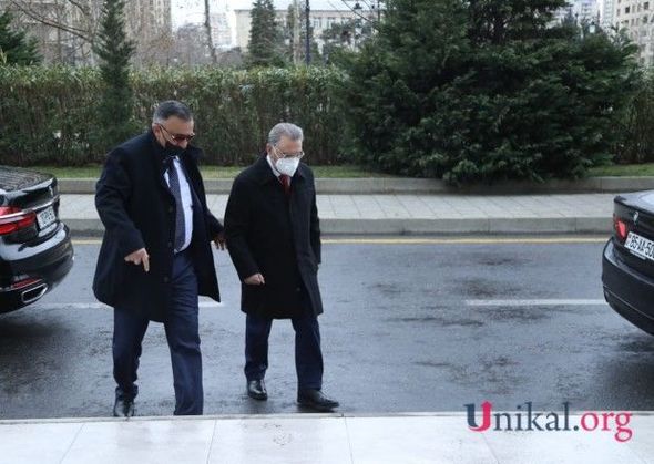 YAP-ın rəhbər şəxsləri qurultayda - FOTO