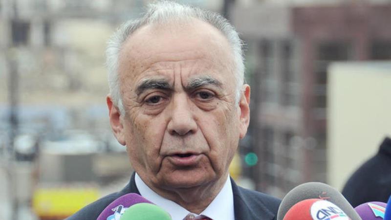 Hacıbala Abutalıbov Bakıdan köçdü